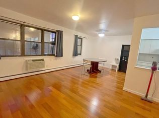 4159 Bowne St #3, Flushing, NY 11355