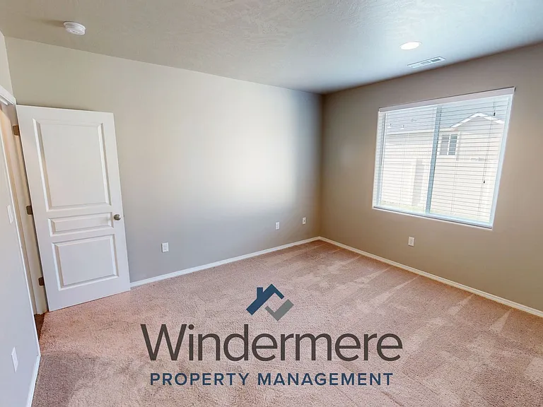 1349 SW Virginia St — Photo 10