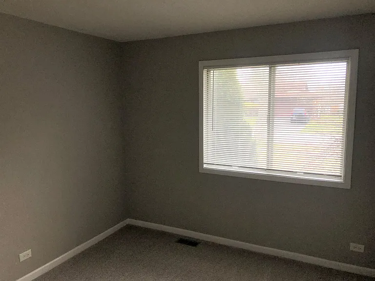 448 Independence Ln — Photo 13