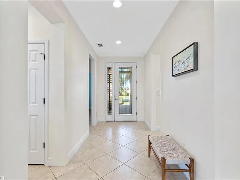 5868 Constitution St — Photo 3