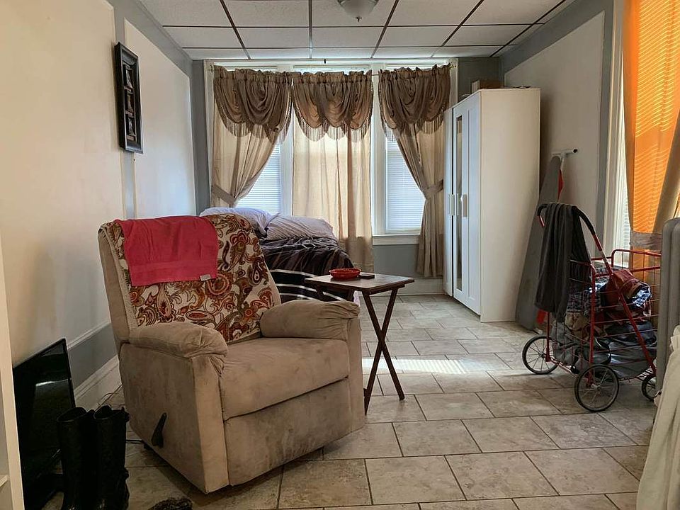 1st image of 3264 45th St APT 2F