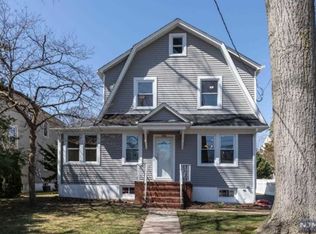 584 Chestnut Ave, Teaneck, NJ 07666