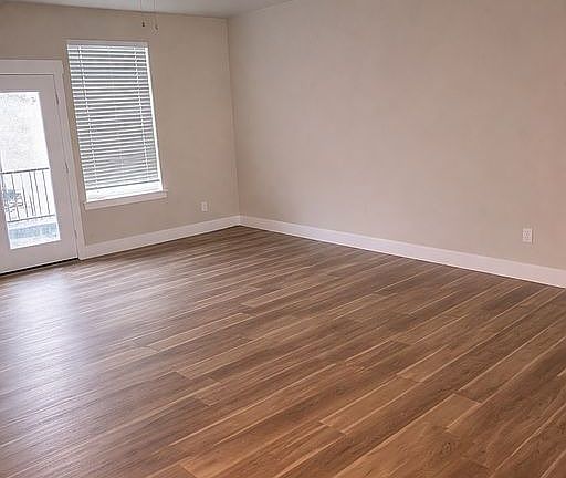 4th image of 1024 S 2770 E