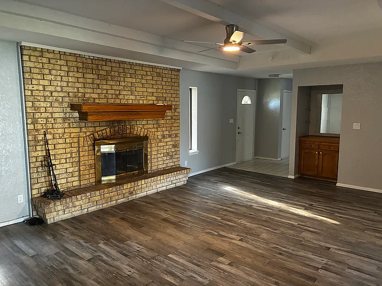 5212 Brookwood Dr — Photo 3