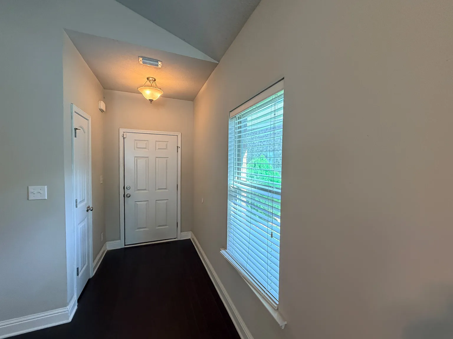 2492 Bentridge Dr - 1 — Photo 3