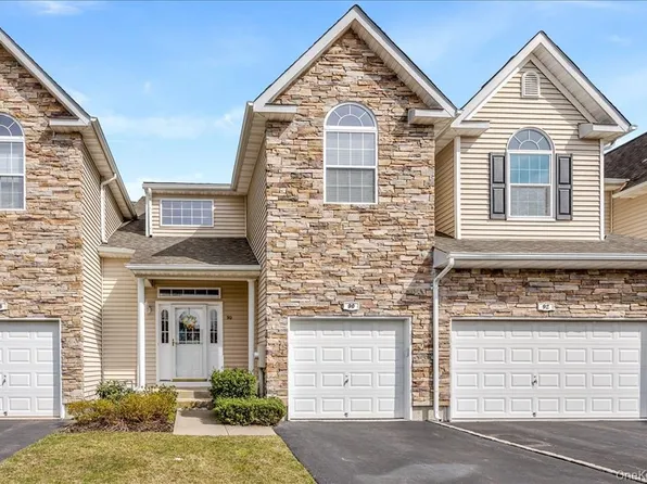 90 Manitou Trl, Kings Park, NY 11754