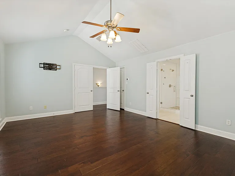 4002 Brownstone Ct — Photo 1