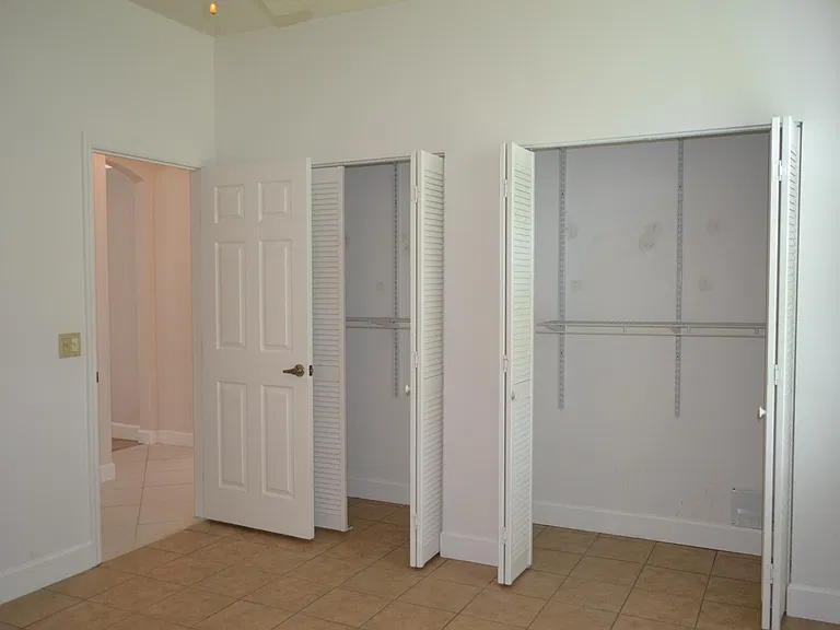 268 W Romany Loop — Photo 25