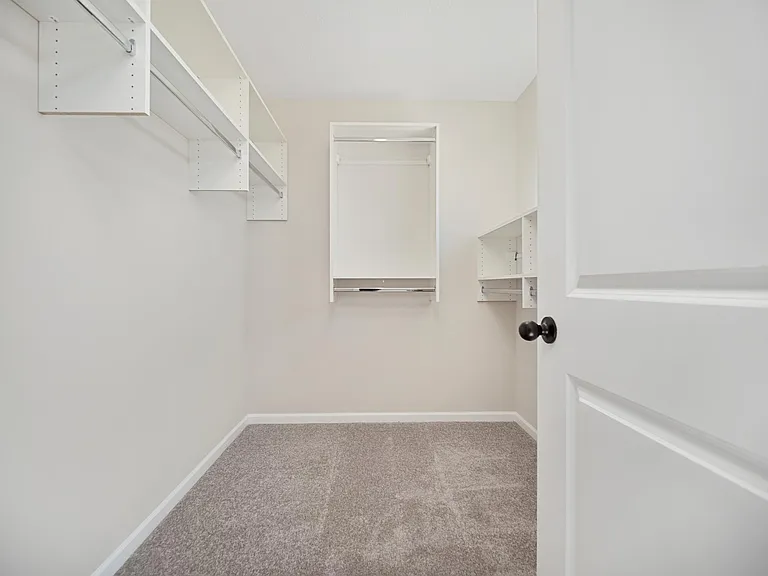 1045 W Hamilton Rd N — Photo 19