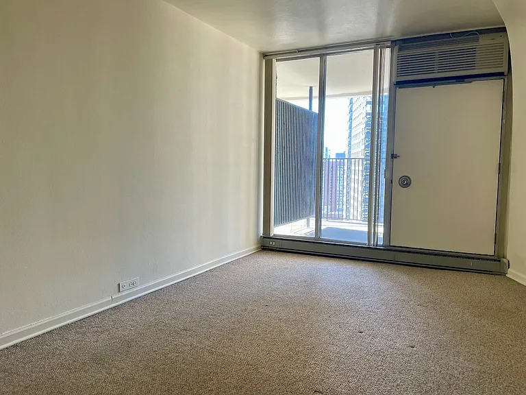 300 N State St #4735 — Photo 3