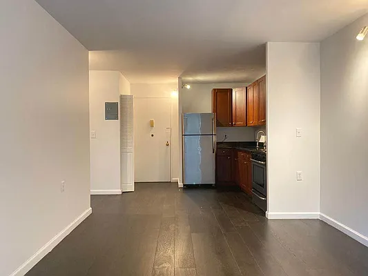 Rented by Lang Realty LLC | media 5