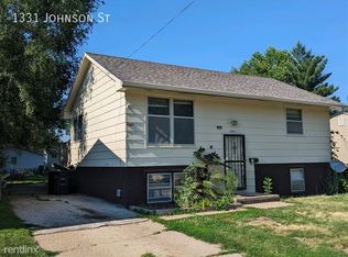 1331 Johnson St, Des Moines, IA 50315