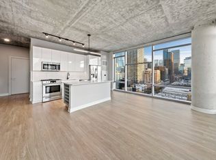 220 W Chicago Ave #530, Chicago, IL 60654