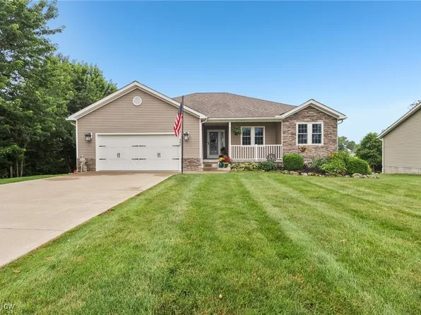 397 Dalton Dr, Wadsworth, OH 44281