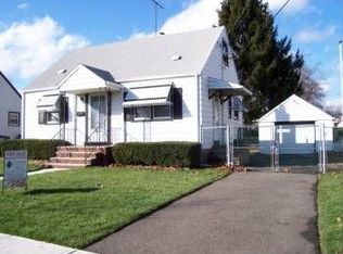 72 Maple Hill Rd, Clifton, NJ 07013