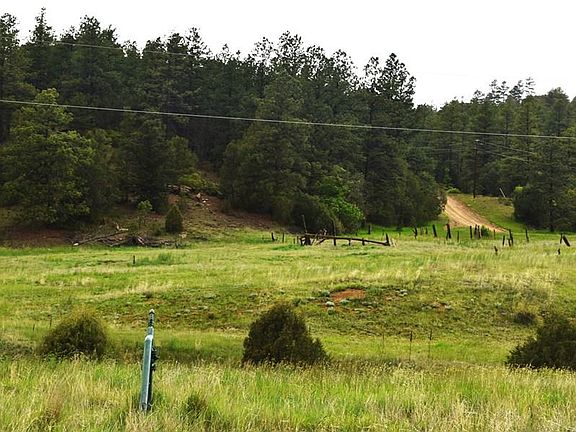 4th image of 210-212 Spanish Highlands