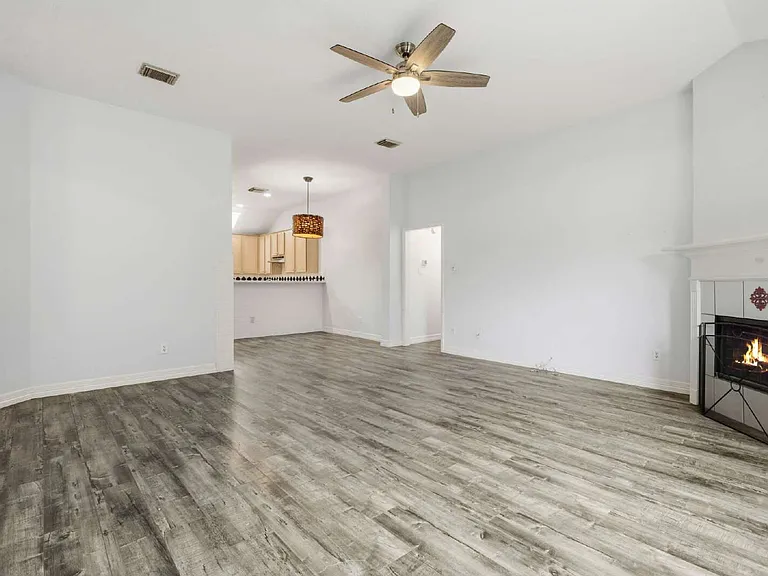 12242 Rutgers Park Ct — Photo 5