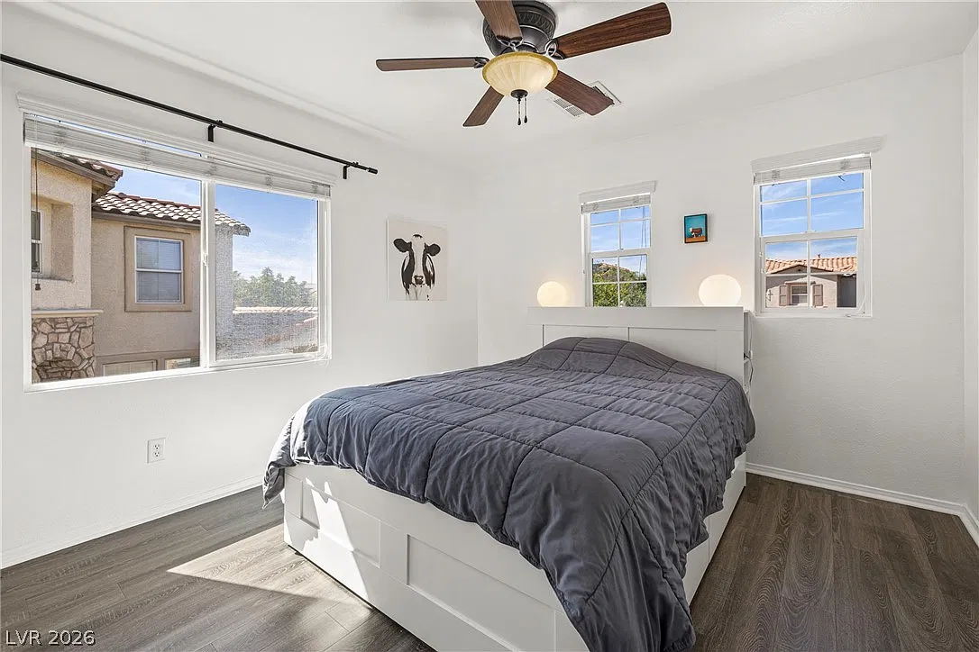 4 bed, 3.0 bath, 2948 sqft, $3,400 — Photo 4