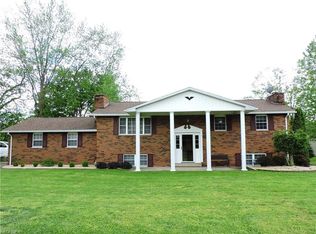 90 Laurel Ridge Rd, Lowell, OH 45744