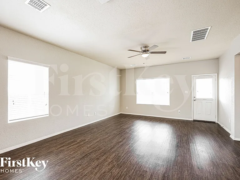 32079 Camellia Bnd — Photo 3