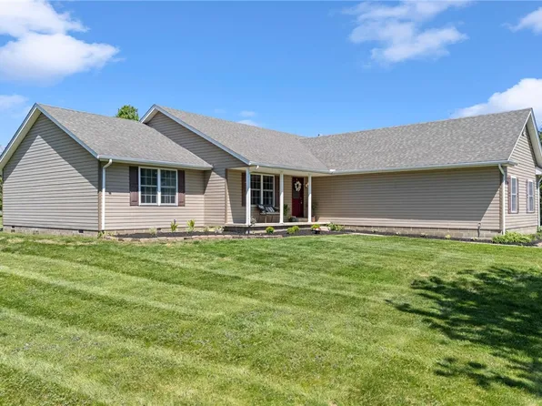 70 Dutch Creek Dr, Wilmington, OH 45177