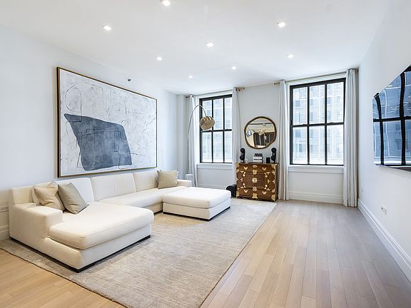 3rd image of 100 Barclay St APT 13