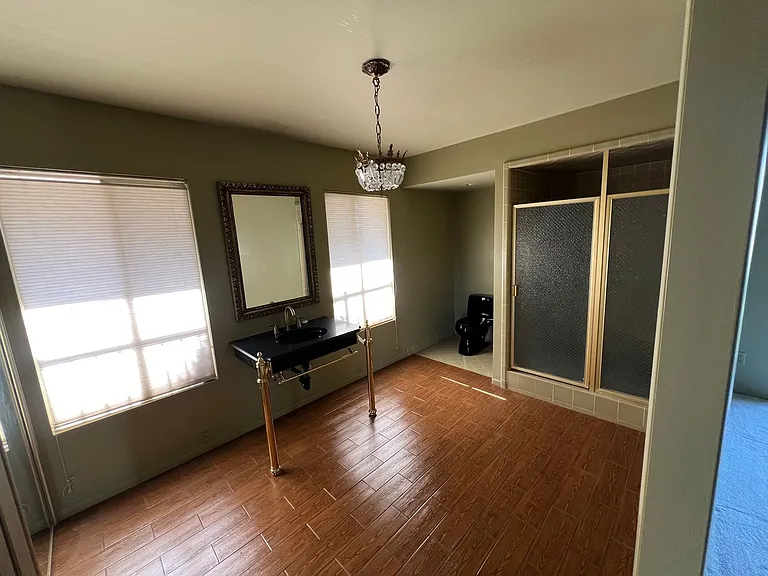 25120 Huron St — Photo 14