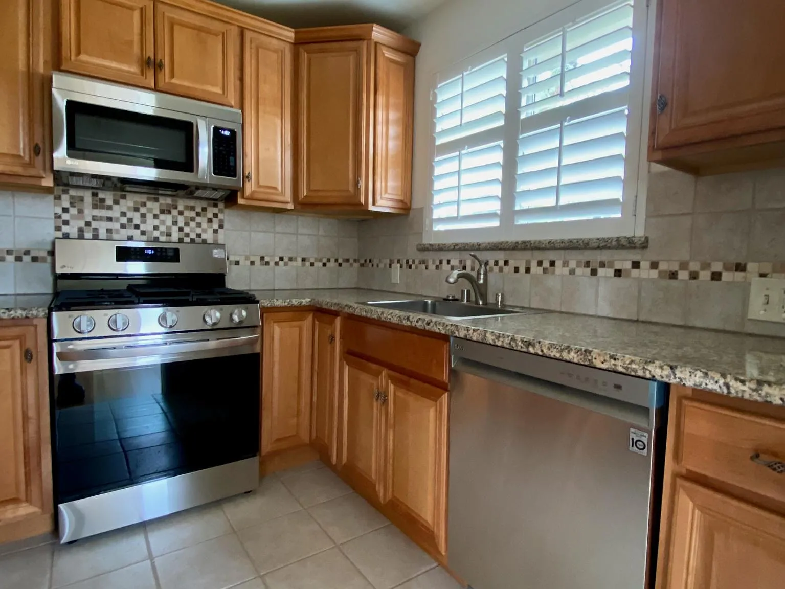 1 bed, 800 sqft, $2,575 — Photo 4