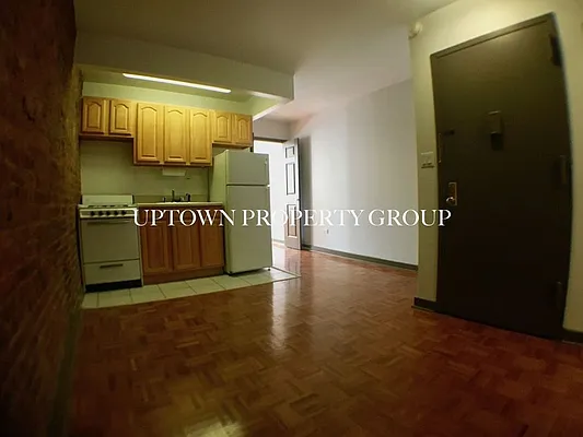 Rented by Uptown Property Group | media 15