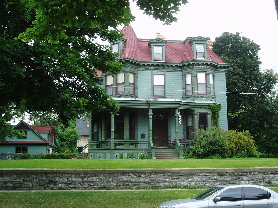Exterior: front