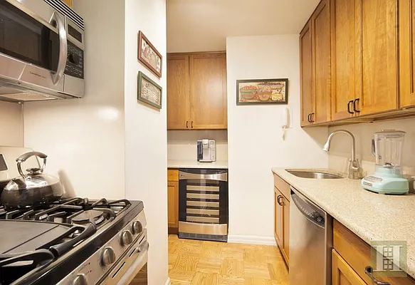 Sold by Halstead Real Estate | media 14