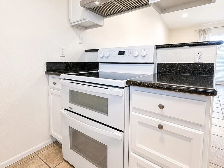 653 W Guadalupe Rd #2019 — Photo 7