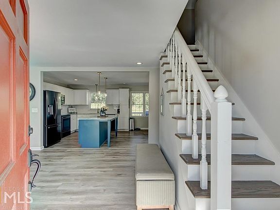 4th image of 2932 Glenhaven Dr