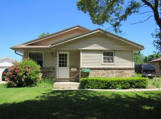 8100 W Beechwood Ave, Milwaukee, WI 53223