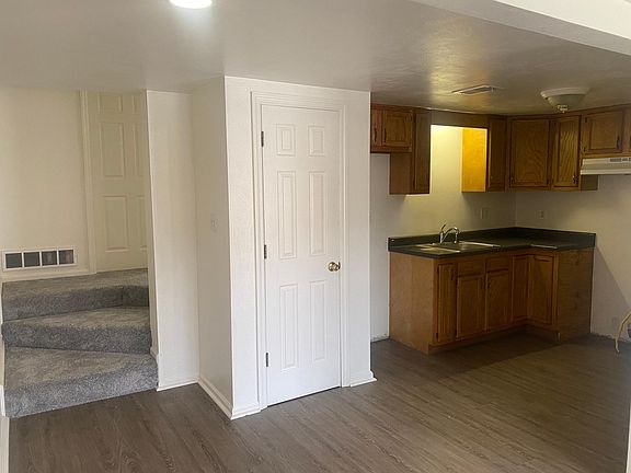 kitchen, pantry, 3 steps to hall