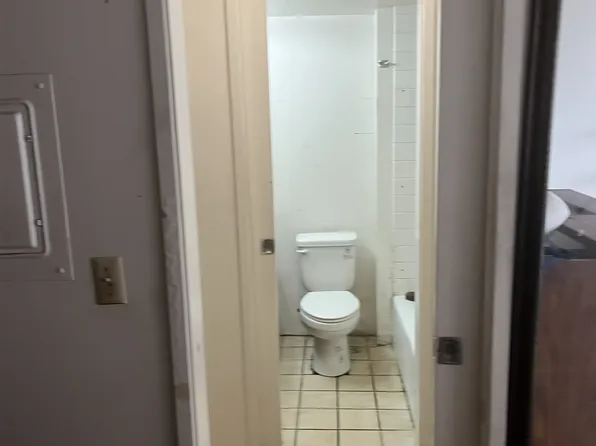 1560 Kanunu St APT 1310, Honolulu, HI 96814