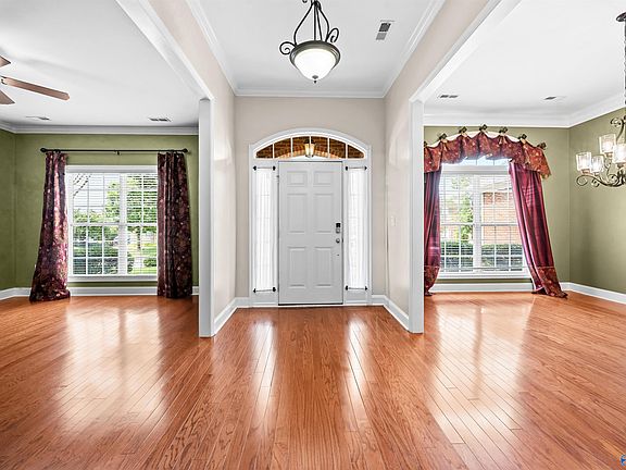 4th image of 2207 Rosebrooke Dr SW