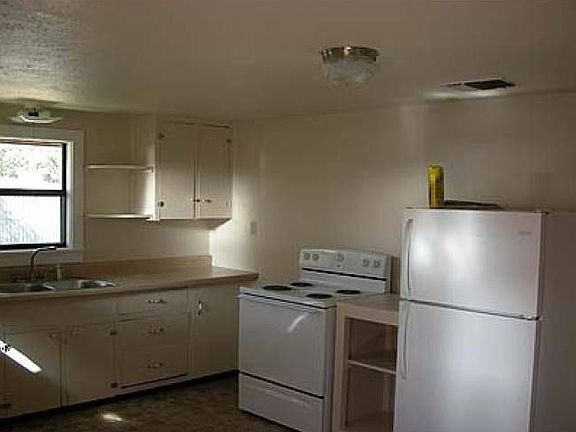 Nice size kitchen