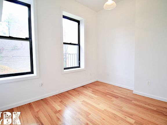 4th image of 854 Saint Johns Pl #2B