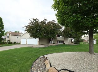 138 Dakota Ave, Elko New Market, MN 55054