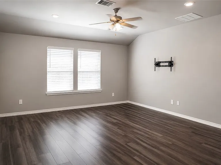 2749 Eltonne Gardens Dr — Photo 4