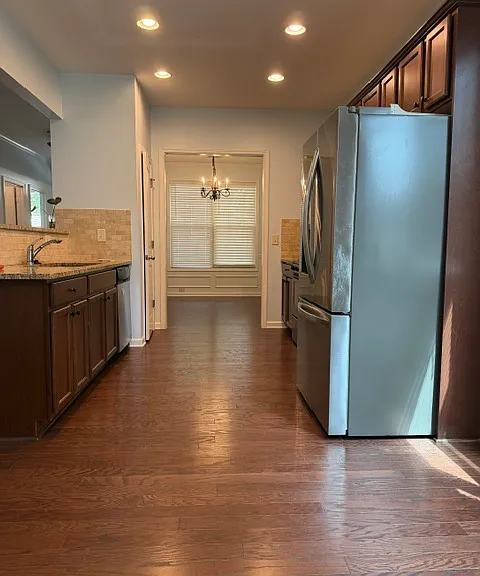 438 Privet Cir — Photo 6