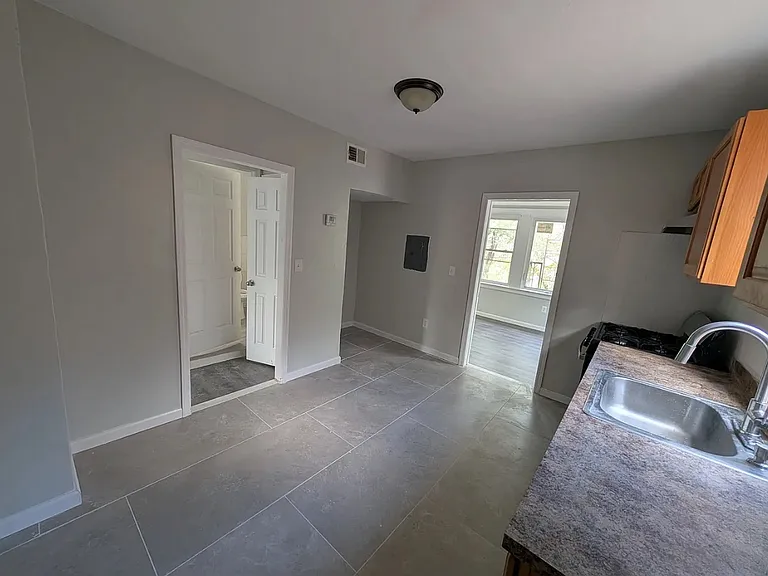 295 S Clinton St #202 — Photo 5