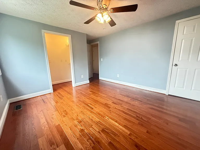 3601 Woodhaven Ct — Photo 9