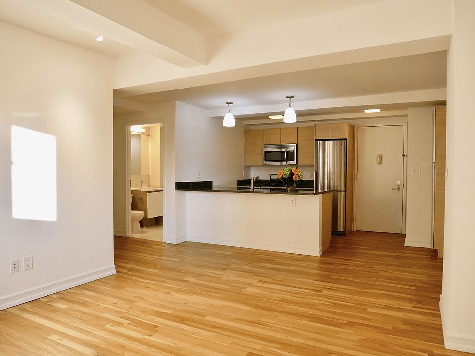 1st image of 752 W End Ave APT 6C