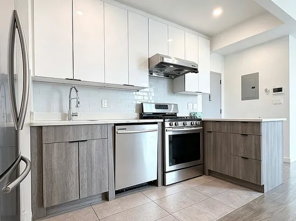1656 Stillwell Ave #3B, Brooklyn, NY 11223