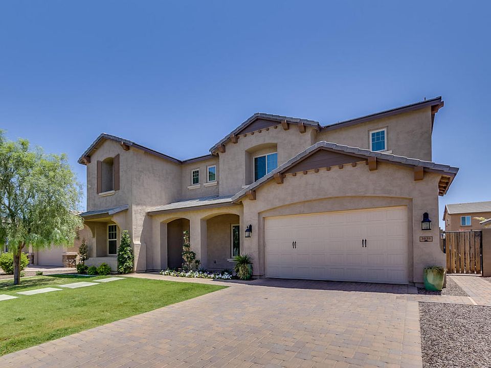 1st image of 3039 E Longhorn Dr