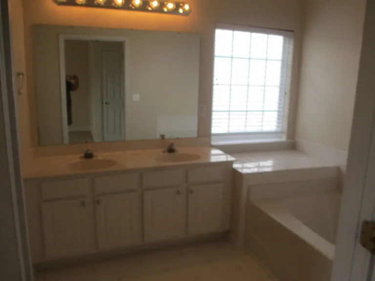 4929 Delta Lake Dr — Photo 14