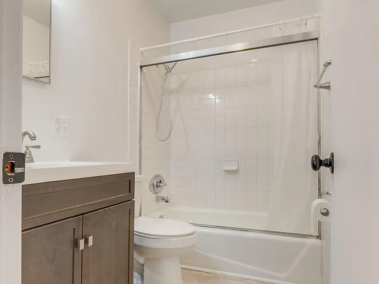 615 Bravo St — Photo 17