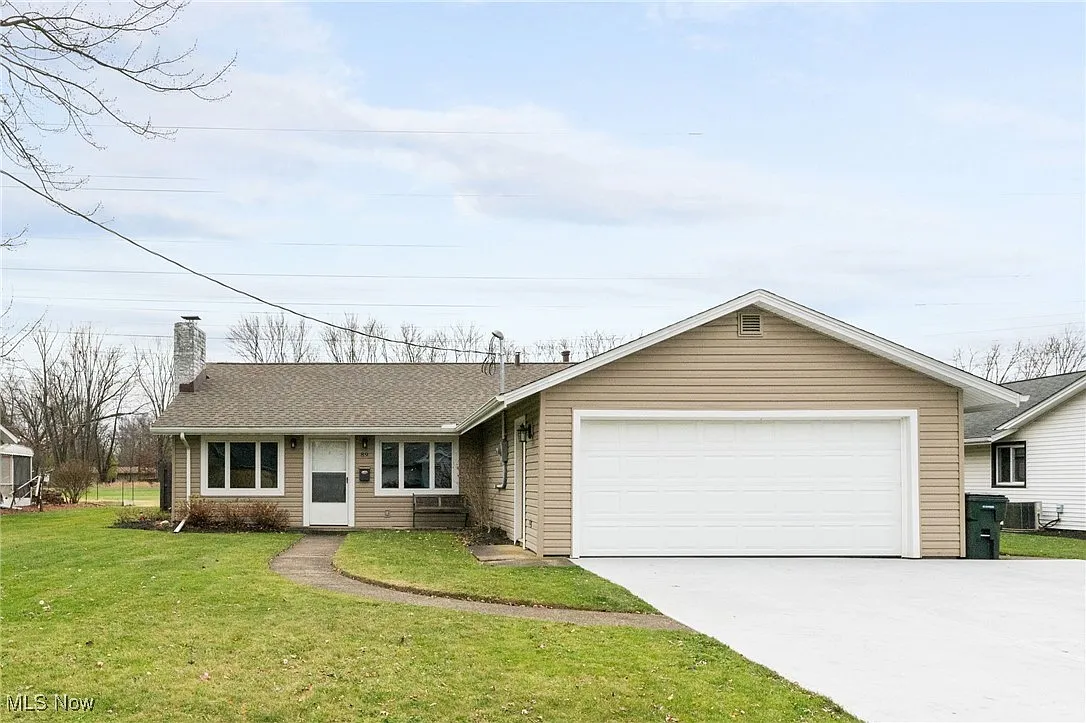 89 Meadow Dr photo 1